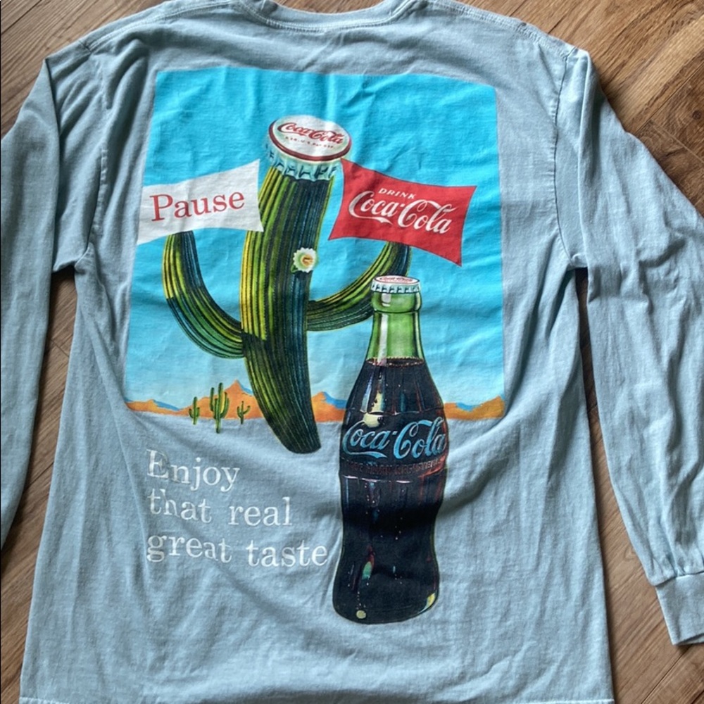 Urban Outfitters NWOT size L tee